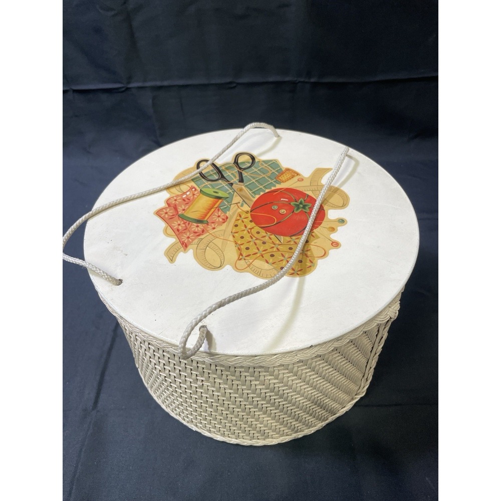 Vintage Princess Sewing Basket White Wicker Algonquin IL 11" Round
